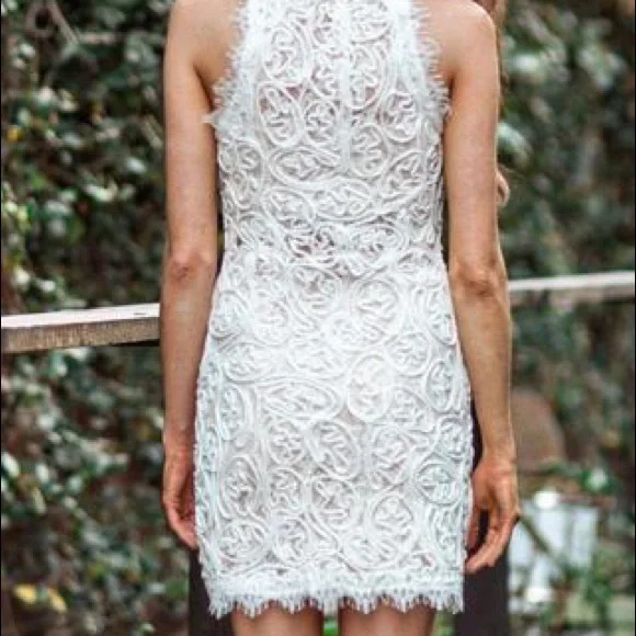White lace dress, perfect for bridal shower - Picture 2 of 4